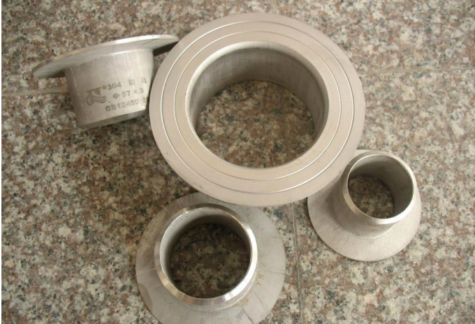 Flanca de extremo metálico e pescoço de soldagem longa Pe100 SDR11 HDPE FLANGE ADAPTOR Flanca de poço Amostra gratuita 0