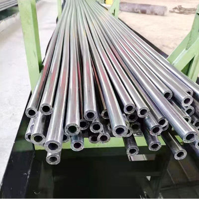 Tubo Sem Costura Hastelloy C276 ASTM B622 UNS N10276 Comprimento de 6m para Aplicações em Reatores Químicos e Trocadores de Calor
